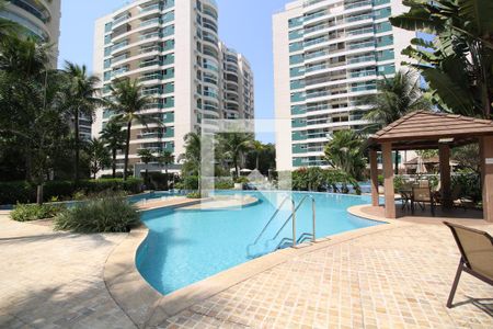 Apartamento para alugar com 76m², 2 quartos e 1 vagaPiscina