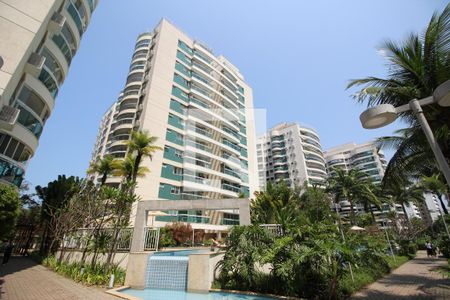 Apartamento para alugar com 76m², 2 quartos e 1 vagaFachada