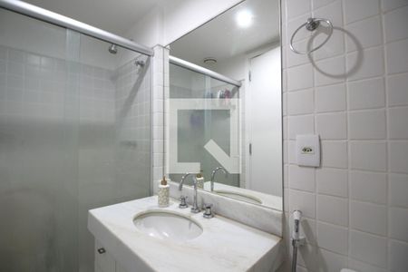 Apartamento para alugar com 76m², 2 quartos e 1 vagaQuarto 2 - Banheiro da Suíte