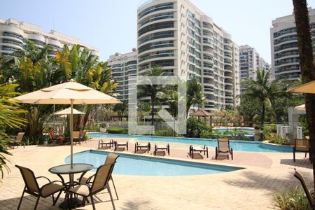 Apartamento para alugar com 76m², 2 quartos e 1 vagaPiscina