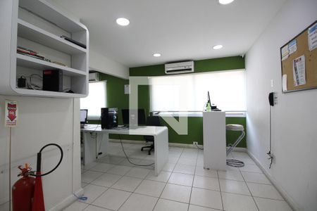 Apartamento para alugar com 76m², 2 quartos e 1 vagaLan House