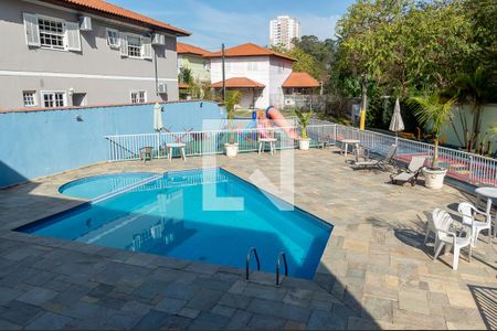 Casa de condomínio à venda com 105m², 3 quartos e 2 vagas Casa de condomínio à venda com 105m², 3 quartos e 2 vagasÁrea comum - Piscina