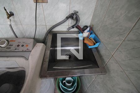 Casa de condomínio à venda com 105m², 3 quartos e 2 vagasÁrea de Serviço