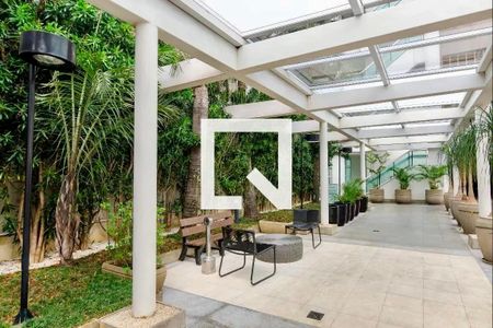 Apartamento à venda com 37m², 1 quarto e 1 vaga Apartamento à venda com 37m², 1 quarto e 1 vagaEntrada