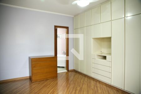 Apartamento à venda com 124m², 4 quartos e 2 vagasQuarto
