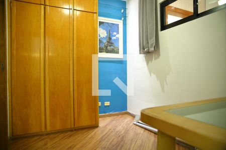 Apartamento à venda com 124m², 4 quartos e 2 vagasQuarto 2