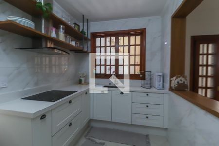 Casa à venda com 315m², 3 quartos e 5 vagasCozinha e Área de Serviço