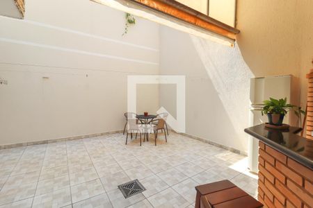 Casa à venda com 315m², 3 quartos e 5 vagasQuintal