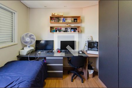 Apartamento à venda com 177m², 3 quartos e 2 vagasQuarto 2