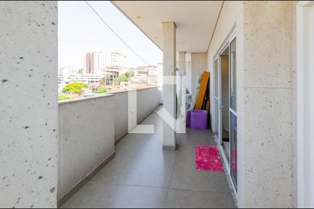 Apartamento à venda com 177m², 3 quartos e 2 vagasVaranda