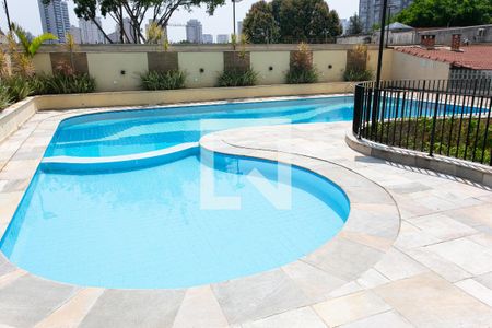 Apartamento à venda com 93m², 2 quartos e 2 vagas Apartamento à venda com 93m², 2 quartos e 2 vagasÁrea comum - Piscina