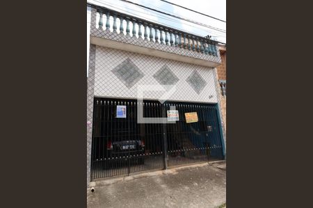 Casa à venda com 170m², 3 quartos e 2 vagasFachada