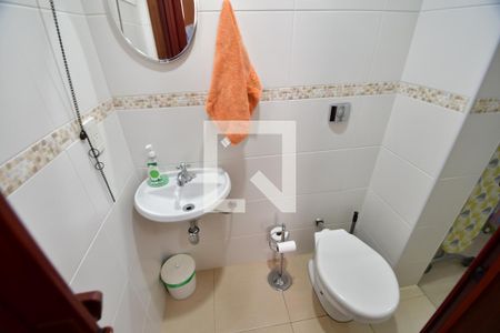 Apartamento à venda com 200m², 3 quartos e 3 vagasBanheiro de Serviço