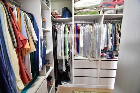 Apartamento à venda com 200m², 3 quartos e 3 vagasQuarto 3 - Suíte Closet