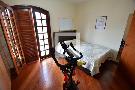 Apartamento à venda com 200m², 3 quartos e 3 vagasQuarto 2