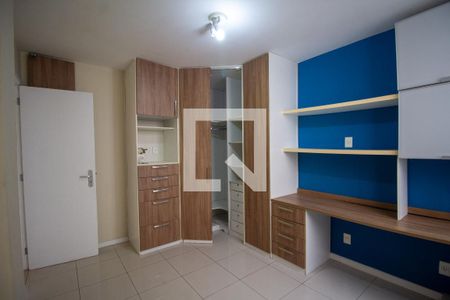Apartamento para alugar com 200m², 3 quartos e 2 vagas Apartamento para alugar com 200m², 3 quartos e 2 vagasQuarto