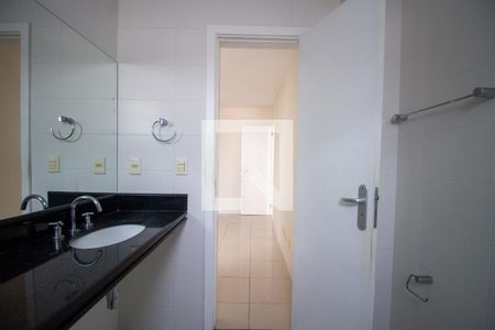 Apartamento para alugar com 200m², 3 quartos e 2 vagas Apartamento para alugar com 200m², 3 quartos e 2 vagasBanheiro da Suíte 2