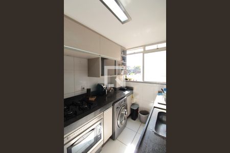 Apartamento à venda com 44m², 2 quartos e 1 vagaCozinha e Área de Serviço