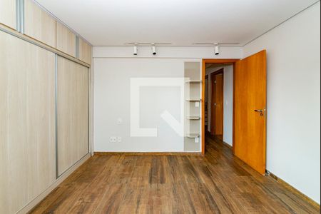 Apartamento à venda com 138m², 3 quartos e 2 vagasSuíte