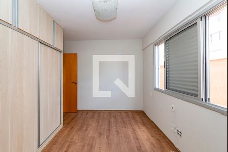 Apartamento à venda com 138m², 3 quartos e 2 vagasQuarto 2