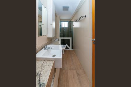 Apartamento à venda com 138m², 3 quartos e 2 vagasBanheiro Social