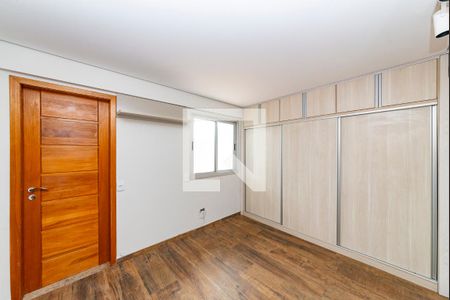 Apartamento à venda com 138m², 3 quartos e 2 vagasSuíte