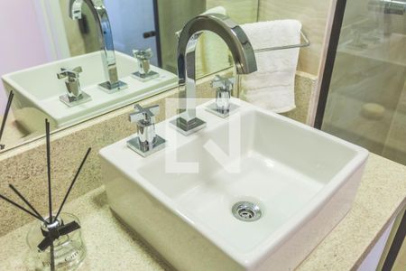 Apartamento para alugar com 57m², 2 quartos e 2 vagas Apartamento para alugar com 57m², 2 quartos e 2 vagasBanheiro 2