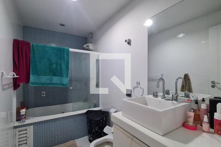 Casa à venda com 466m², 4 quartos e 12 vagasBanheiro