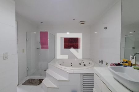 Casa à venda com 466m², 4 quartos e 12 vagasBanheiro