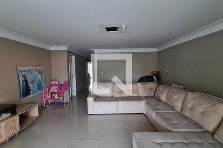 Casa à venda com 466m², 4 quartos e 12 vagasSala 2
