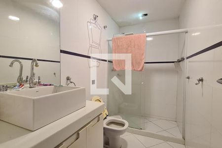 Casa à venda com 466m², 4 quartos e 12 vagasBanheiro