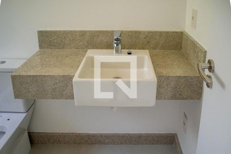 Apartamento à venda com 389m², 3 quartos e 4 vagasBanheiro suite 3