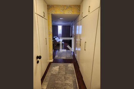 Apartamento à venda com 240m², 3 quartos e 2 vagas Apartamento à venda com 240m², 3 quartos e 2 vagasFoto 15