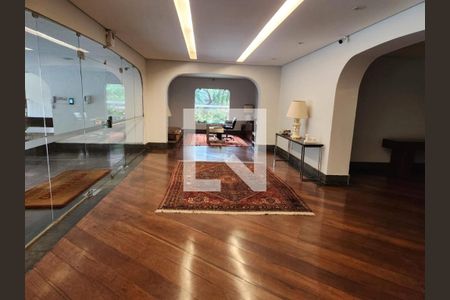 Apartamento à venda com 240m², 3 quartos e 2 vagas Apartamento à venda com 240m², 3 quartos e 2 vagasFoto 01