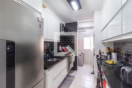 Apartamento à venda com 84m², 2 quartos e 3 vagasCozinha e área de serviço