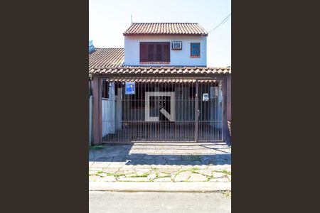 Casa à venda com 105m², 2 quartos e 2 vagasFachada