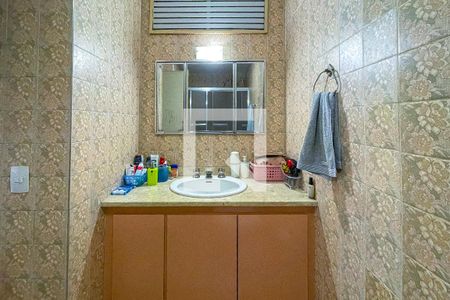 Apartamento à venda com 117m², 3 quartos e 1 vaga Apartamento à venda com 117m², 3 quartos e 1 vagaBanheiro