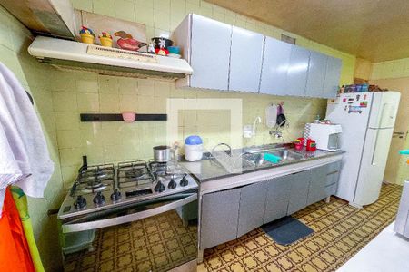 Apartamento à venda com 117m², 3 quartos e 1 vaga Apartamento à venda com 117m², 3 quartos e 1 vagaCozinha