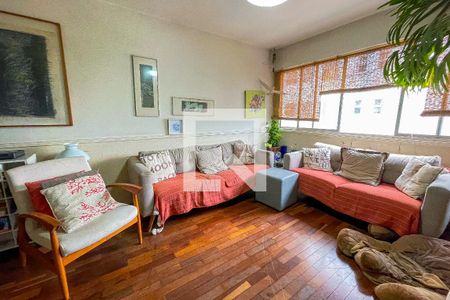Apartamento à venda com 117m², 3 quartos e 1 vaga Apartamento à venda com 117m², 3 quartos e 1 vagaSala