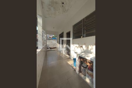 Casa à venda com 80m², 2 quartos e 1 vaga Casa à venda com 80m², 2 quartos e 1 vagaVaranda e Area de Serviço