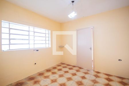 Casa à venda com 200m², 2 quartos e 8 vagas Casa à venda com 200m², 2 quartos e 8 vagasCozinha
