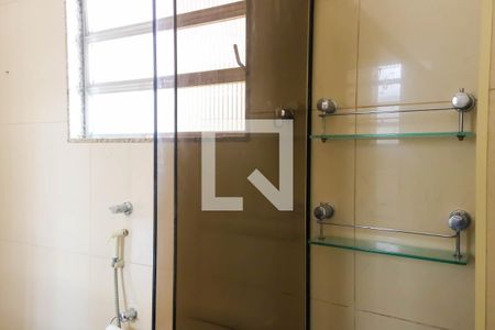 Apartamento à venda com 85m², 2 quartos e 1 vaga Apartamento à venda com 85m², 2 quartos e 1 vagaBanheiro