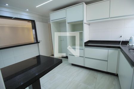 Apartamento à venda com 234m², 4 quartos e 3 vagas Apartamento à venda com 234m², 4 quartos e 3 vagasCozinha