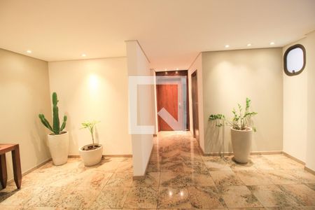 Apartamento à venda com 234m², 4 quartos e 3 vagas Apartamento à venda com 234m², 4 quartos e 3 vagasÁrea comum