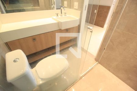 Apartamento à venda com 234m², 4 quartos e 3 vagas Apartamento à venda com 234m², 4 quartos e 3 vagasBanheiro Social