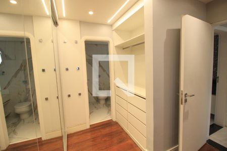 Apartamento à venda com 234m², 4 quartos e 3 vagas Apartamento à venda com 234m², 4 quartos e 3 vagasQuarto 1
