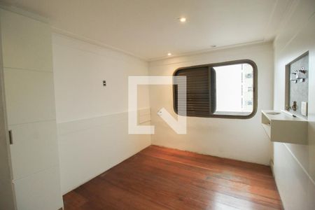 Apartamento à venda com 234m², 4 quartos e 3 vagas Apartamento à venda com 234m², 4 quartos e 3 vagasQuarto 3