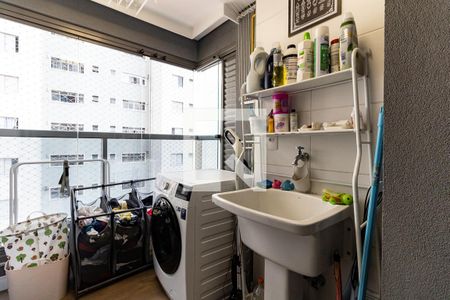 Apartamento à venda com 98m², 3 quartos e 2 vagas Apartamento à venda com 98m², 3 quartos e 2 vagasLavanderia