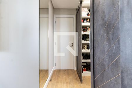 Apartamento à venda com 98m², 3 quartos e 2 vagas Apartamento à venda com 98m², 3 quartos e 2 vagasCloset da Suíte