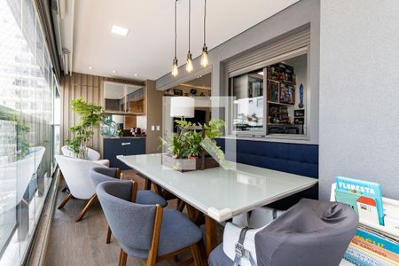 Apartamento à venda com 98m², 3 quartos e 2 vagas Apartamento à venda com 98m², 3 quartos e 2 vagasVaranda da Sala